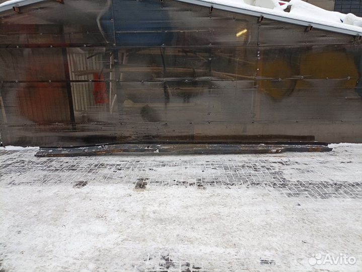 Лонжерон правый Volvo FH