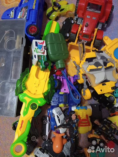 Игрушки для мальчиков пакетом