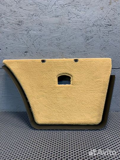 Обшивка багажника задняя левая Porshe Panamera 970