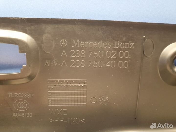 Обшивка крышки багажника Mercedes E-klasse Coupe C