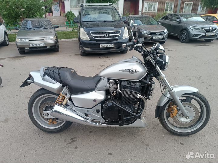 Мотоцикл Honda X 4