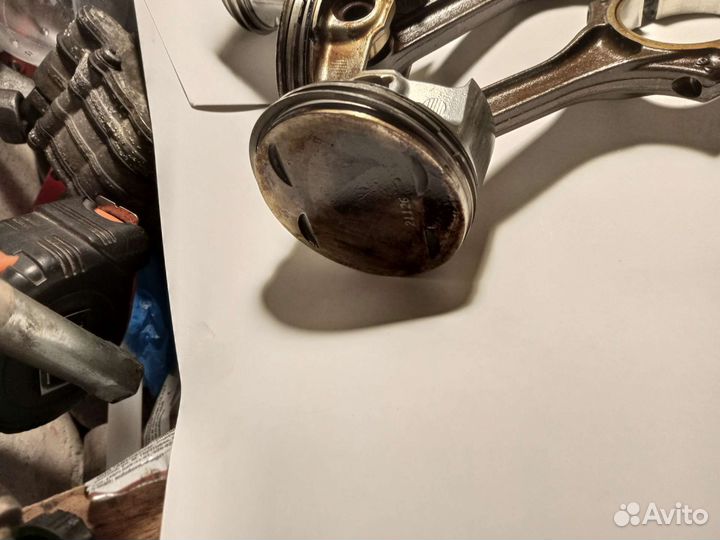 Комплект поршней с шатунами priora