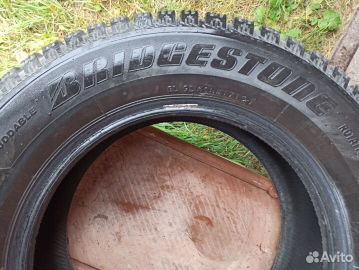 Bridgestone Ice Cruiser 7000 205/65 R15