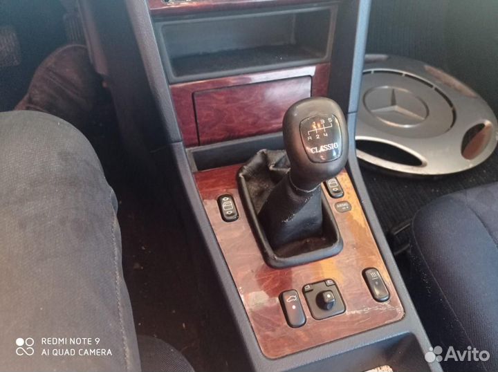 Разбор Mercedes W202 Рест