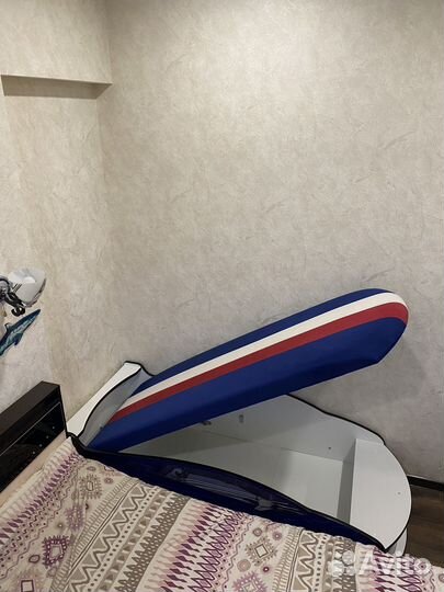 Детская кровать-машина