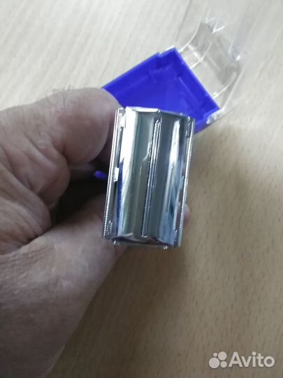 Безопасная бритва Feather