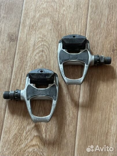 Контактные педали Shimano PD-R540