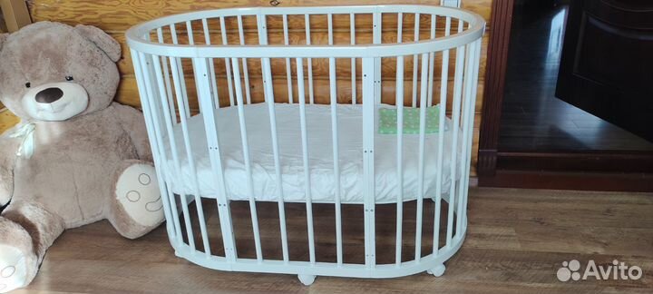 Кроватка детская без маятника белая из бука