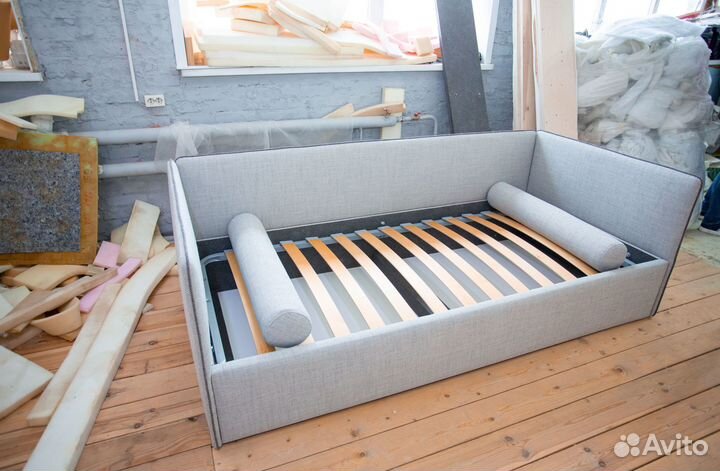 Кровать детская с матрасом. Новое в упаковке