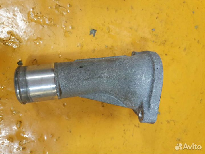 Корпус термостата фланец 2.4 2AZ-FXE 2azfxe toyota