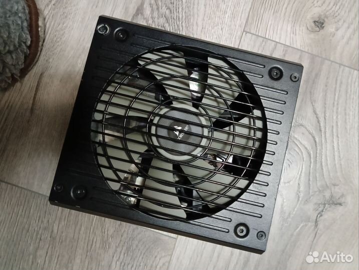 Corsair rm 550x на запчасти