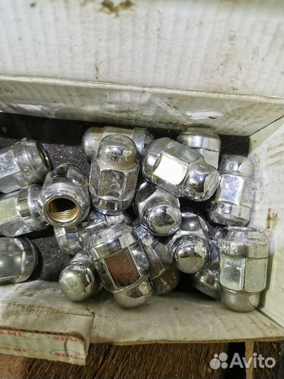 Болты колесные toyota camry