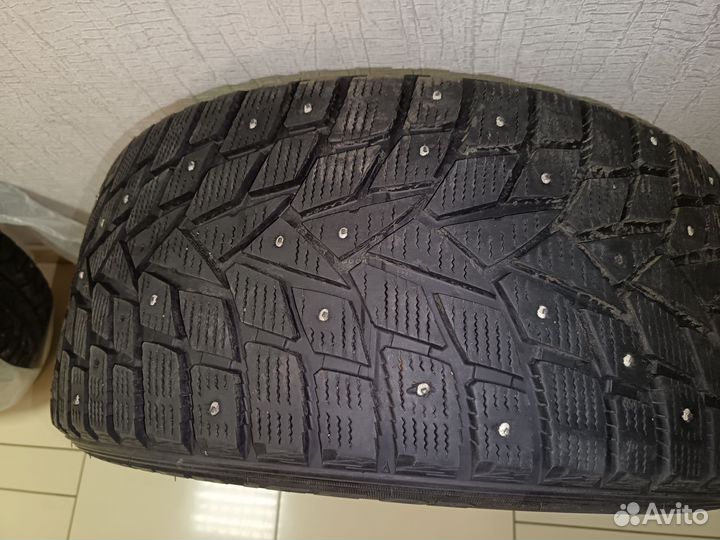 Dunlop SP Winter Ice 02 275/40 R19 105T