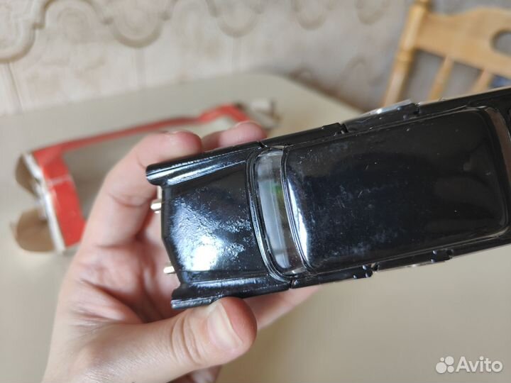 Модель 1:43 Газ-13 Чайка постномер СССР