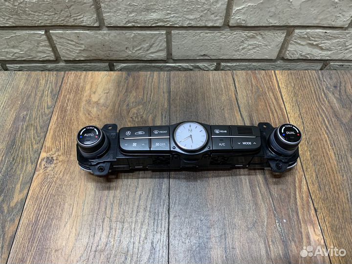 Hyundai Equus Блок управления климат. установкой