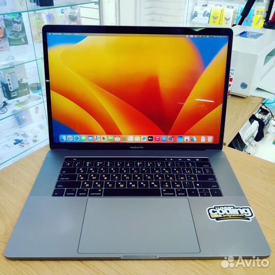 Apple MacBook Pro 17 2017г