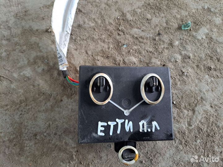 Блок управления передней левой двери Шкода Етти