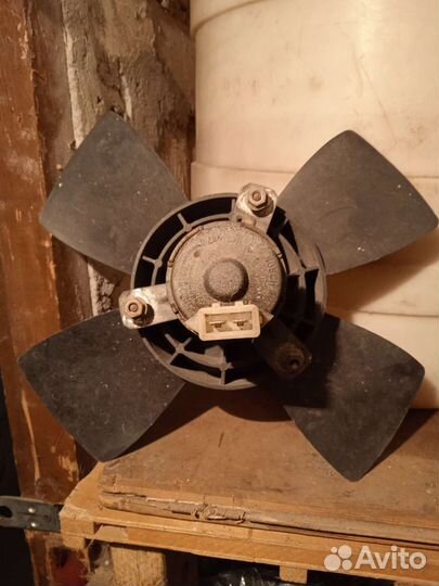 Вентилятор охлаждения гольф 2