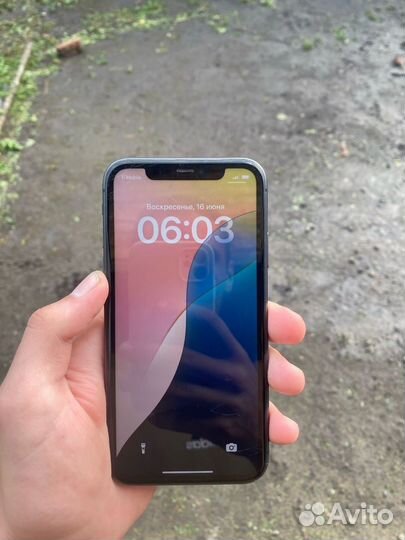 iPhone 11, 64 ГБ