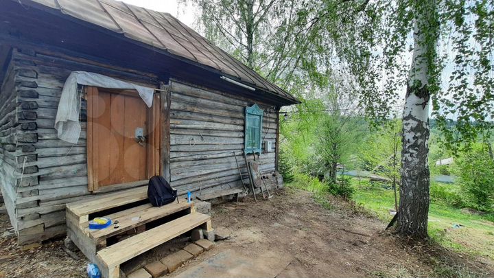 Дом 27 м² на участке 20 сот.