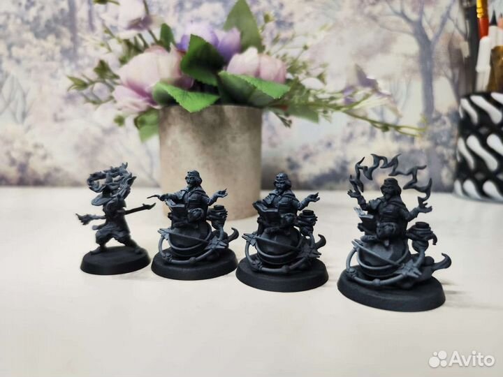 Набор миниатюр. 