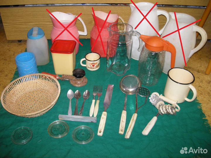Чайники кувшины пластиковые ножи тарелки кружки