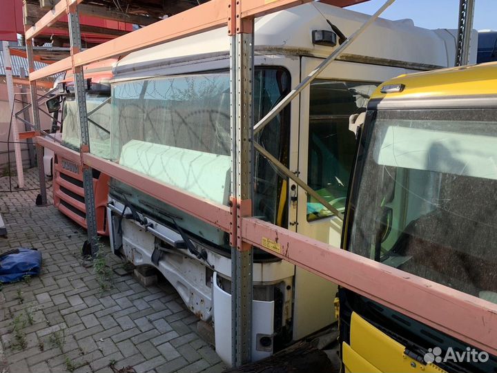 Кабина Renault Magnum