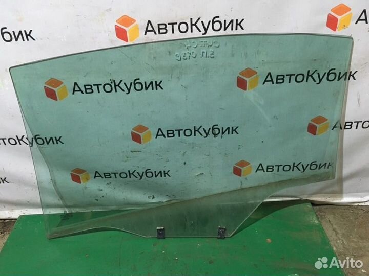 Стекло двери заднее правое Citroen C4 хэтчбек