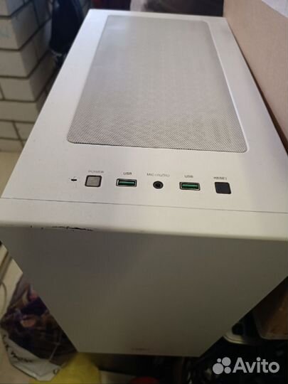 Материнская плата b550