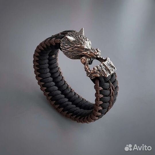 Браслет из паракорда 