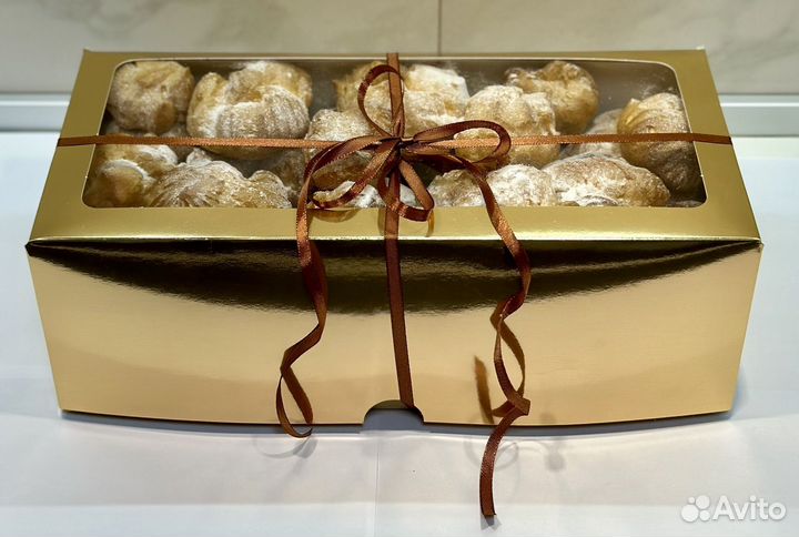 Профитроли / эклеры