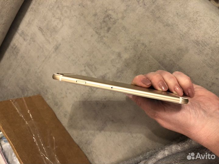 Телефон iPhone 6s plus