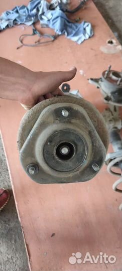 Стойки передние на camry v30, vista