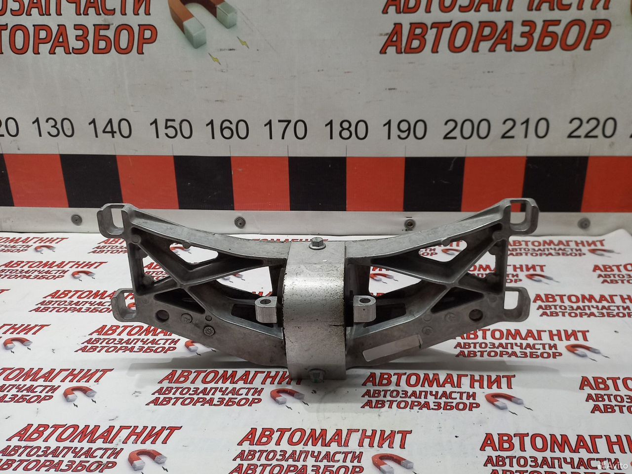 Кронштейн подушка АКПП Jaguar F-pace