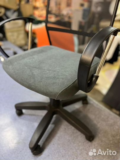 Компьютерное кресло