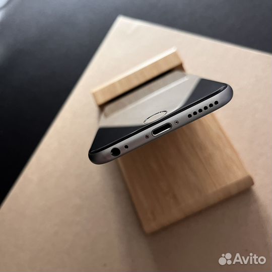 iPhone 6S, 16 ГБ