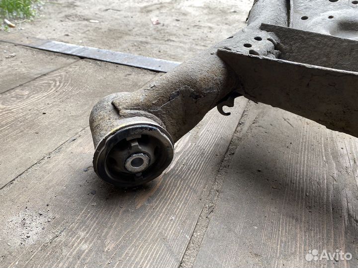 Балка задняя Nissan Note Tidda Micra