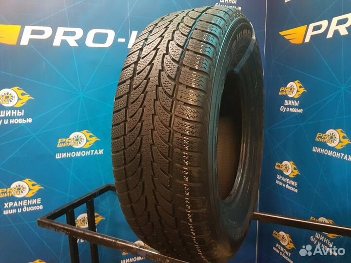 Nokian Tyres WR SUV 255/70 R16
