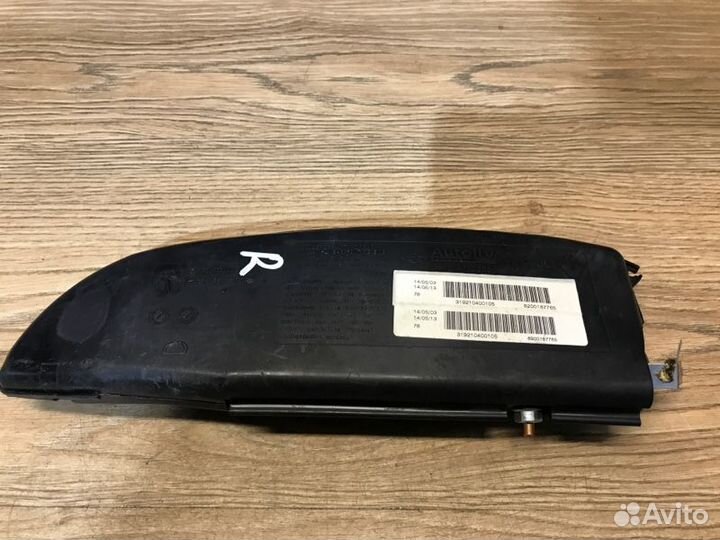 Подушка безопасности в сиденье правая Renault