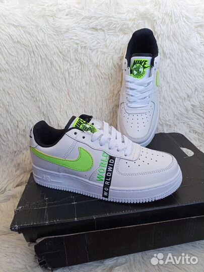 Новые кроссовки Nike Air force