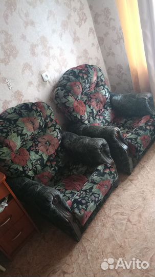 Продаю 2 кресла