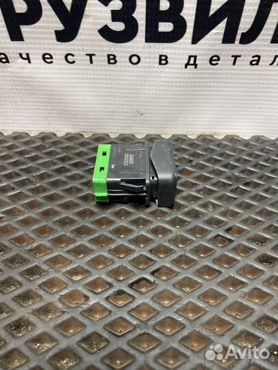 Кнопка (выключатель) DAF 106 1832325