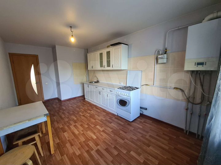 3-к. квартира, 79 м², 1/6 эт.