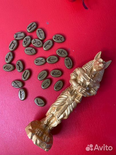 Статуэтка анубис