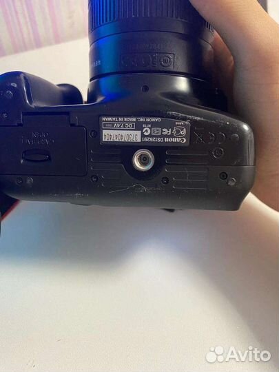 Зеркальный фотоаппарат canon 1100d