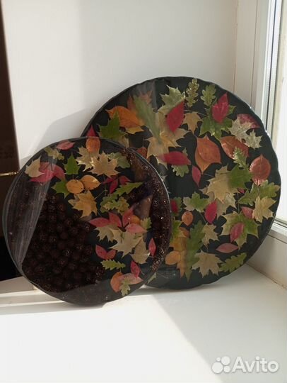 Сервировочное блюдо из эпоксидной смолы