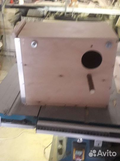 Гнездо для волнистых попугаев