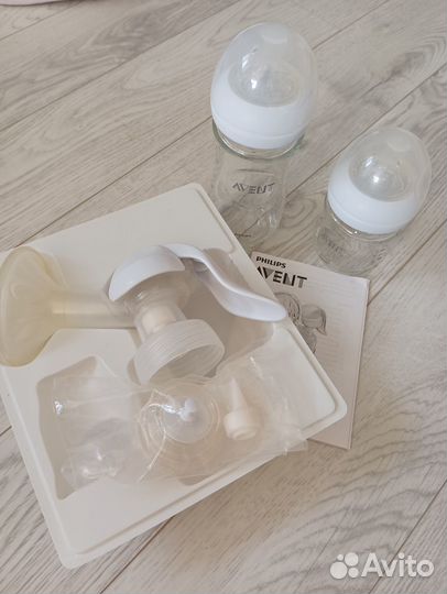 Avent Молокоотсос и 2 бутылочки стекло
