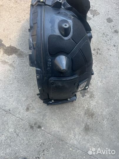 Передний правый подкрыльник bmw х5 g05