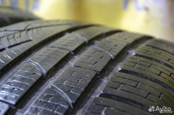 Pirelli Winter Sottozero 210 Serie II 255/40 R18